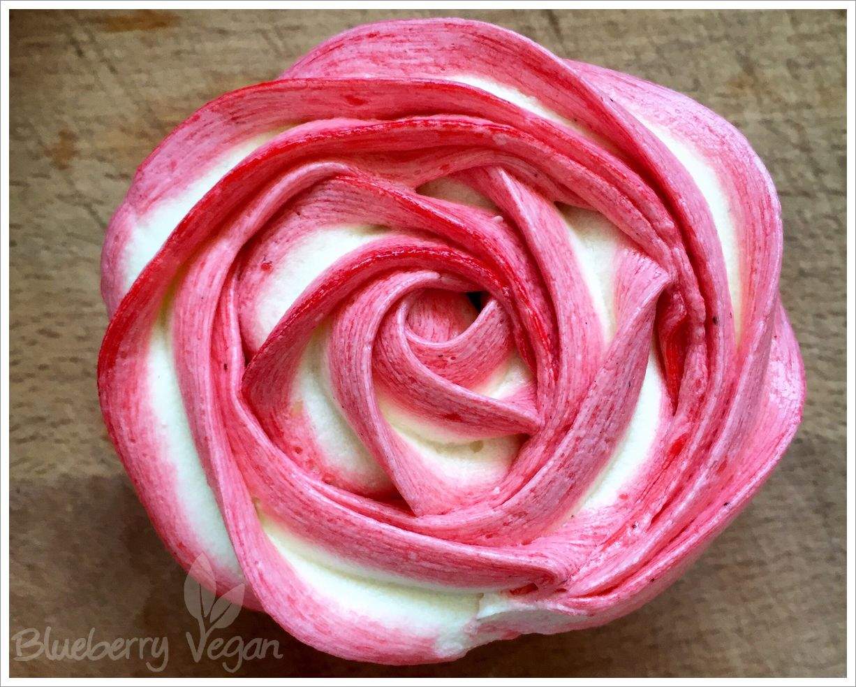 [:de]Erdbeer Cupcakes mit weißer Schokolade und weitere Ideen für süße ...