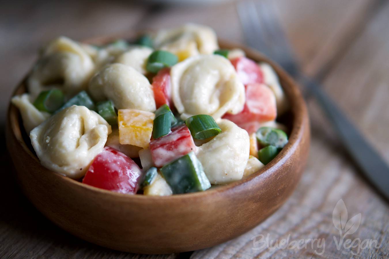 Bunter Tortellini-Salat mit Tofu-Mayo | Blueberry Vegan