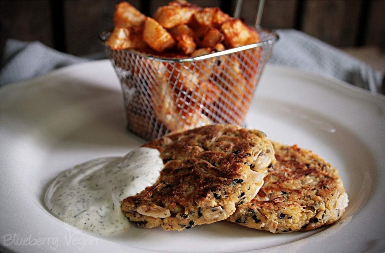 Kohlrabi-Pommes mit veganen Fisch-Frikadellen und Dill-Joghurt-Mayo ...