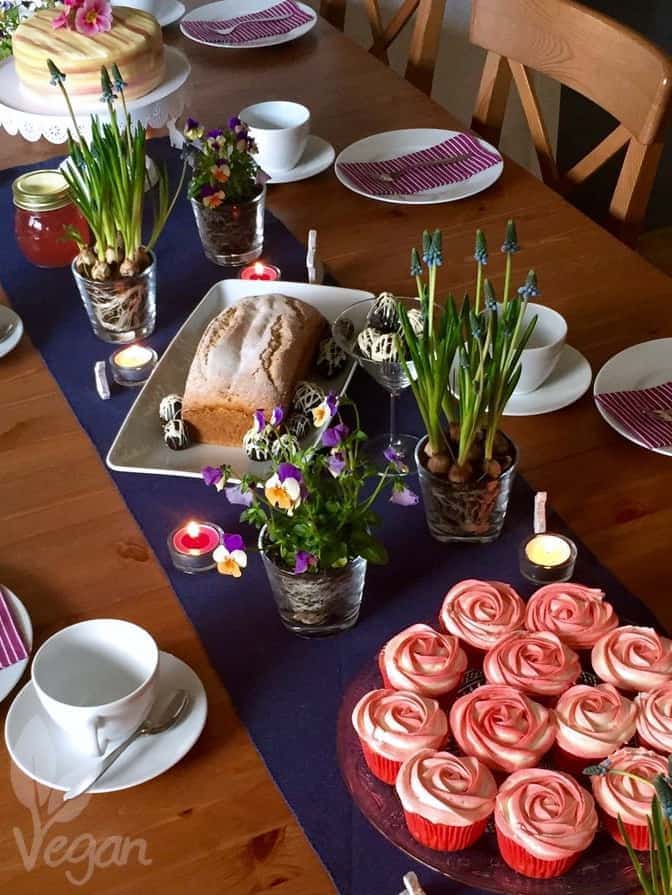 Erdbeer Cupcakes mit weißer Schokolade und weitere Ideen für süße Ostern