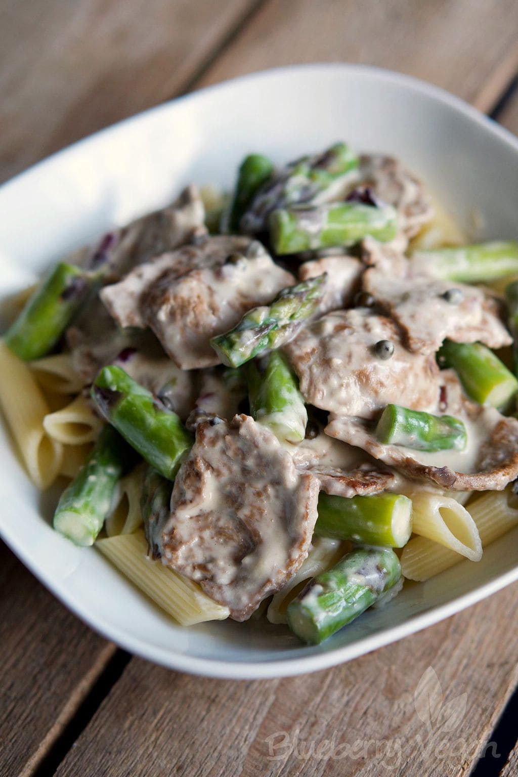 Asparagus with Soya Beef in Creamy Green Pepper Sauce