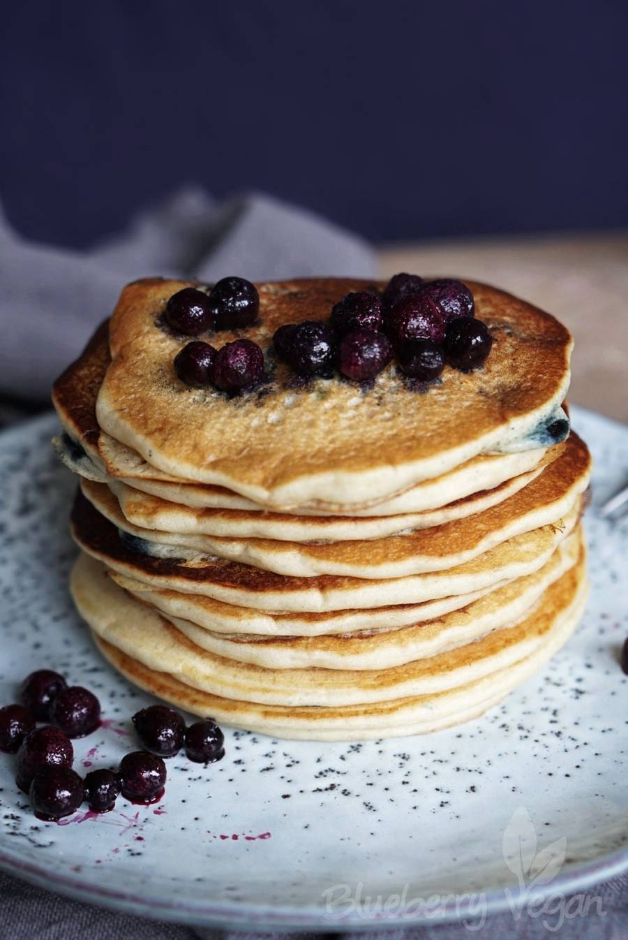 Leckere Blaubeer-Buttermilch-Pancakes | Blueberry Vegan