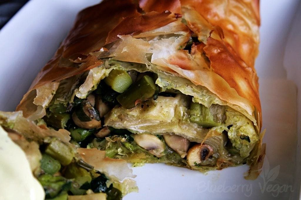 Asparagus Mushroom Strudel with Wild Garlic and Sauce Hollandaise ...