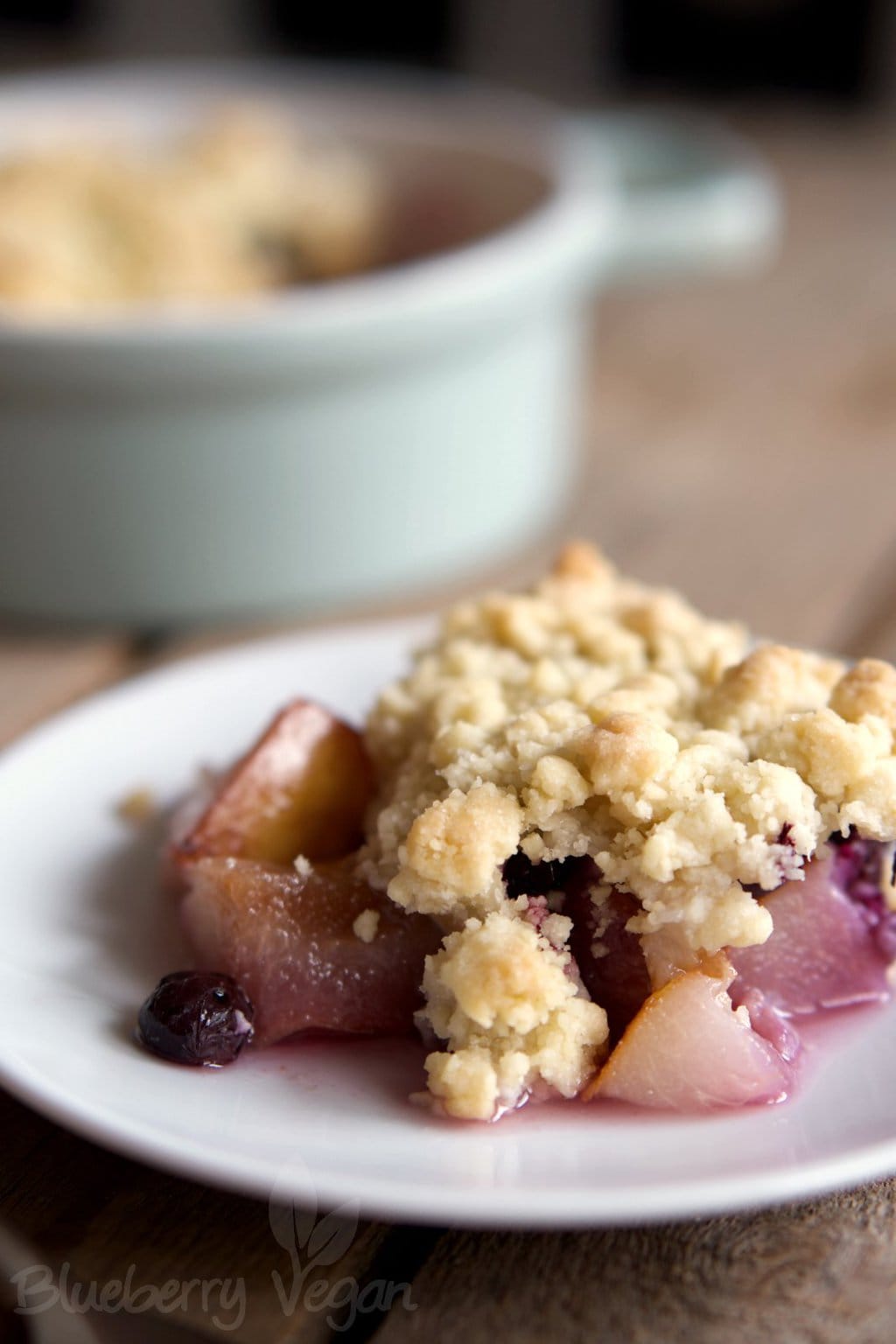 Leckerer Birnen-Blaubeer-Crumble | Blueberry Vegan